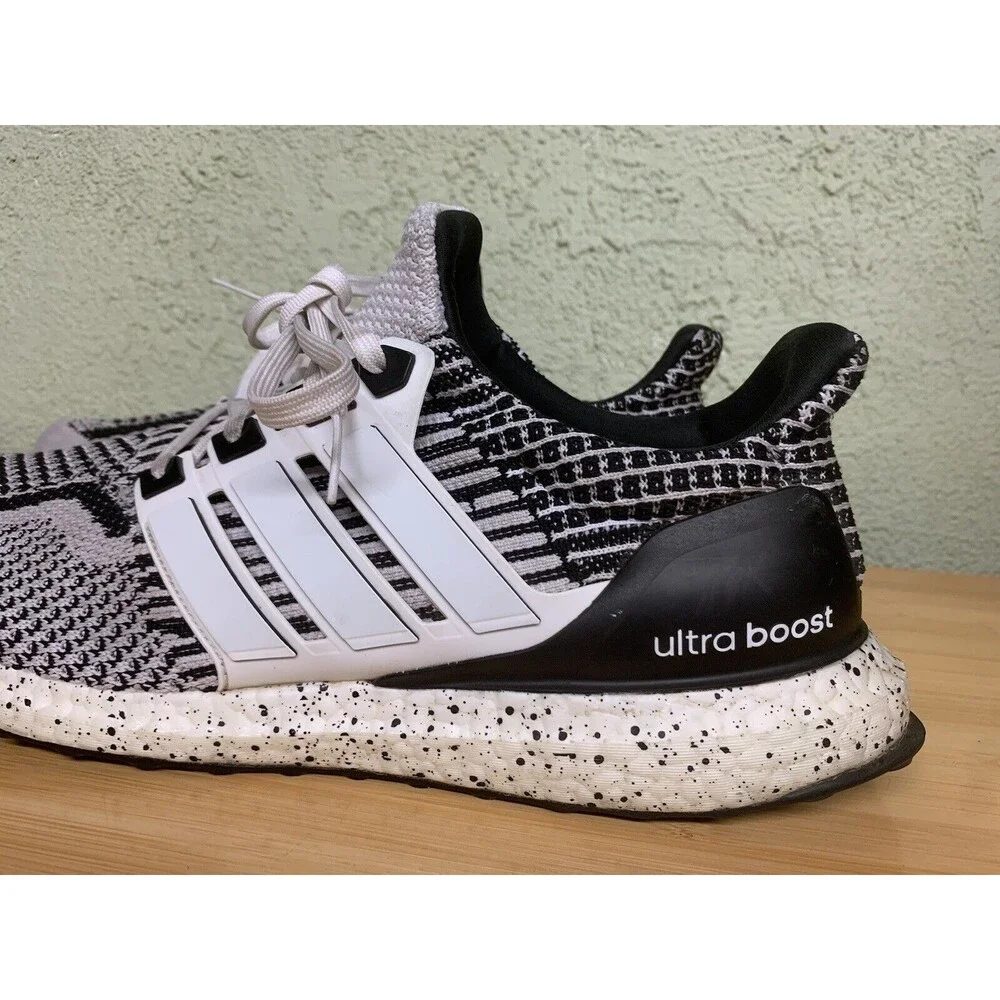 Adidas Ultraboost 5.0 Men's Sneakers‎ Running Shoes White Black HP2474 Size 13